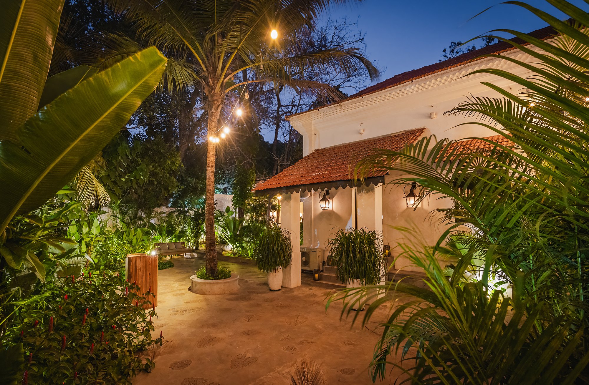 TAUPE - Modern-Indian Comfort Dining